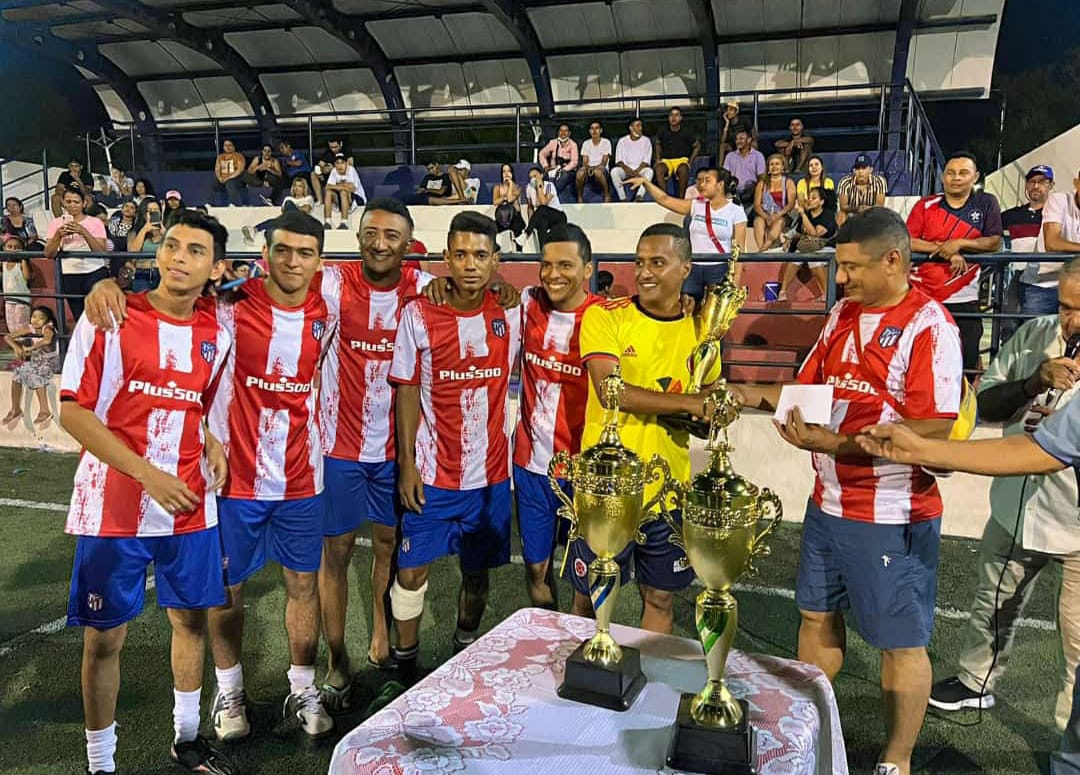 Destacada participación del equipo futsal de Sistema Cardenal en campeonato de medios de comunicación en los Bolivarianos