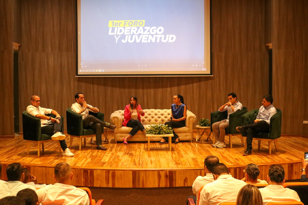Exitoso el primer foro de liderazgo y juventud del departamento de La ...