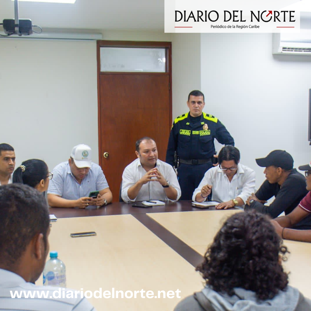 Gobernador de La Guajira (E) José Jaime Vega Vence, en mesa de diálogo para levantar bloqueo en San juan del Cesar