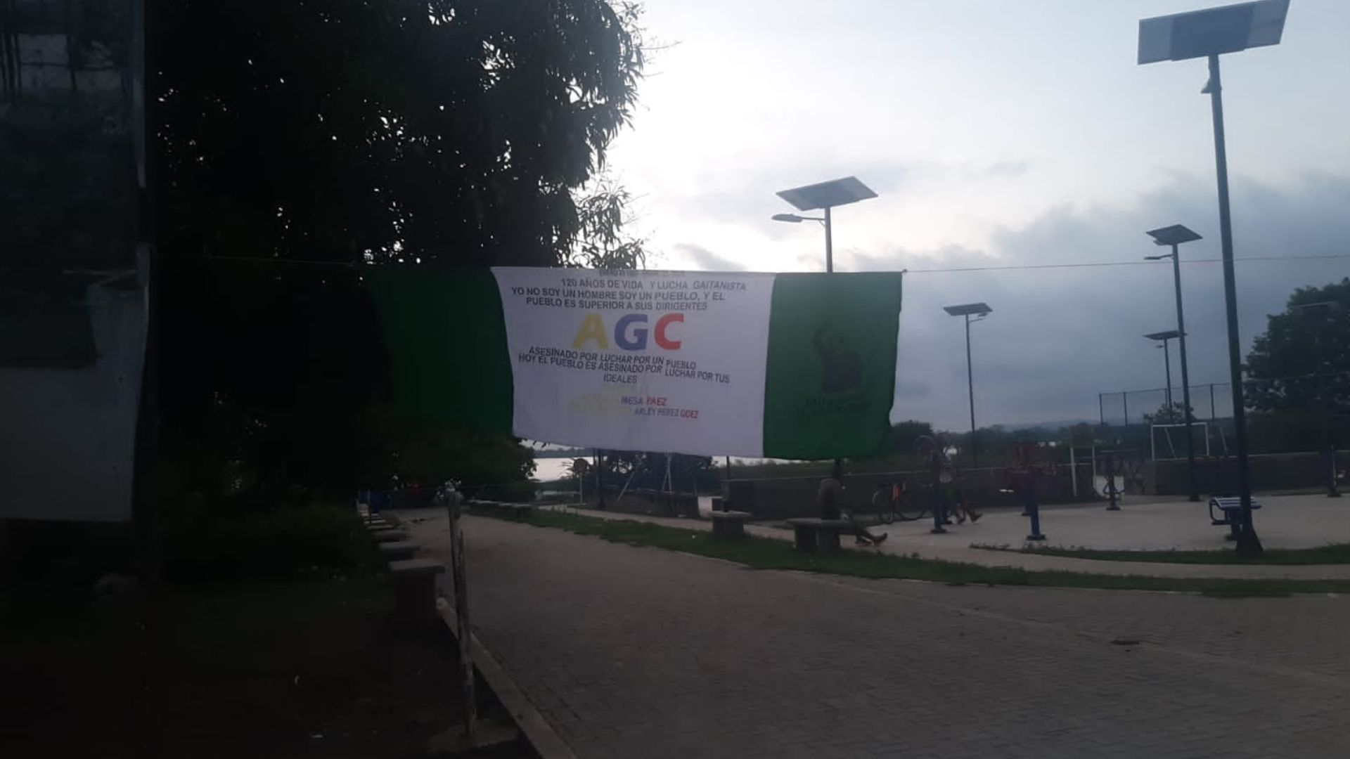 Santa Marta y seis municipios del Magdalena amanecieron con banderas y mensajes alusivos a las Autodefensas Gaitanistas de Colombia