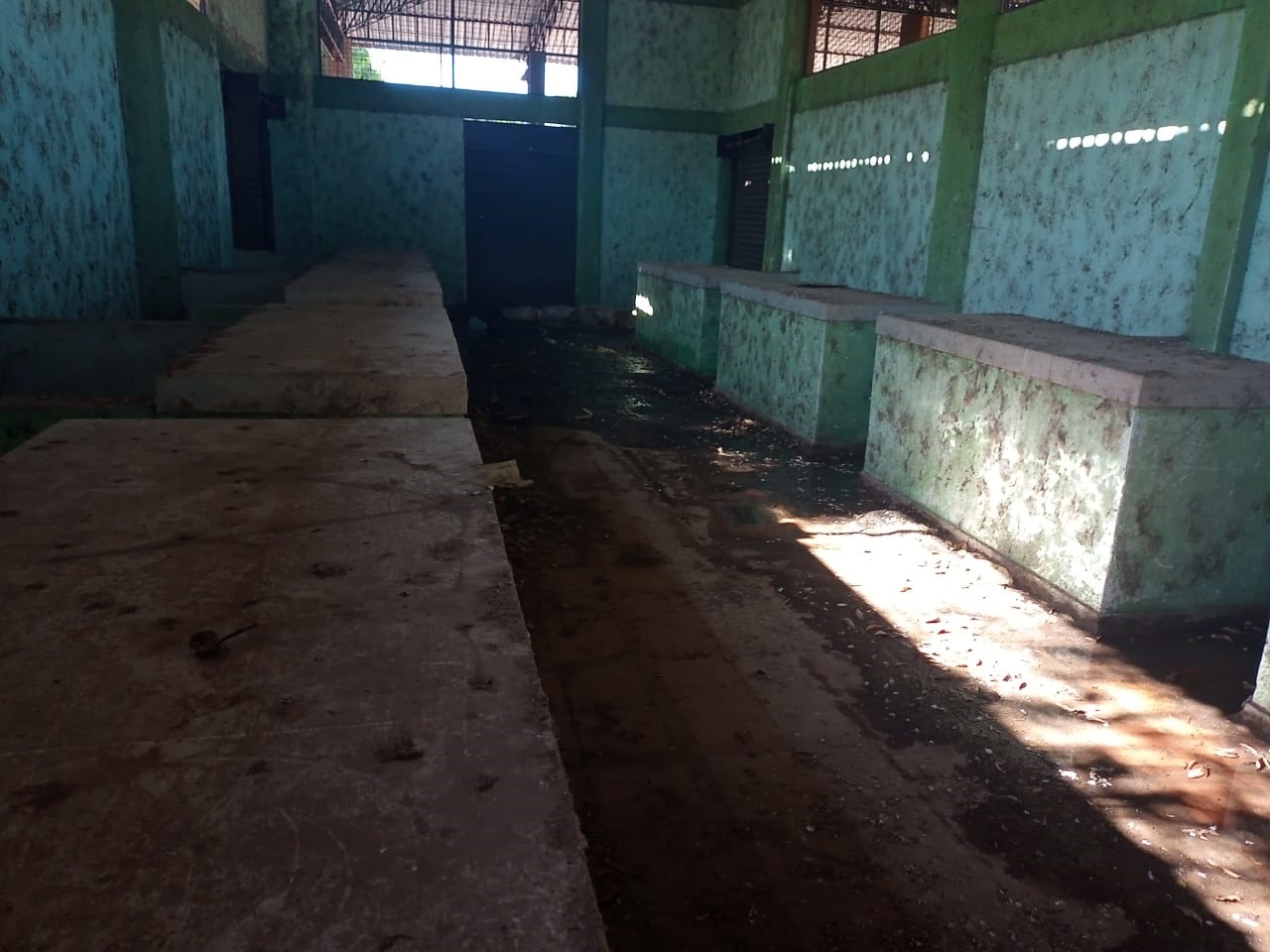 Instalaciones del mercado público de Villanueva, en completo abandono