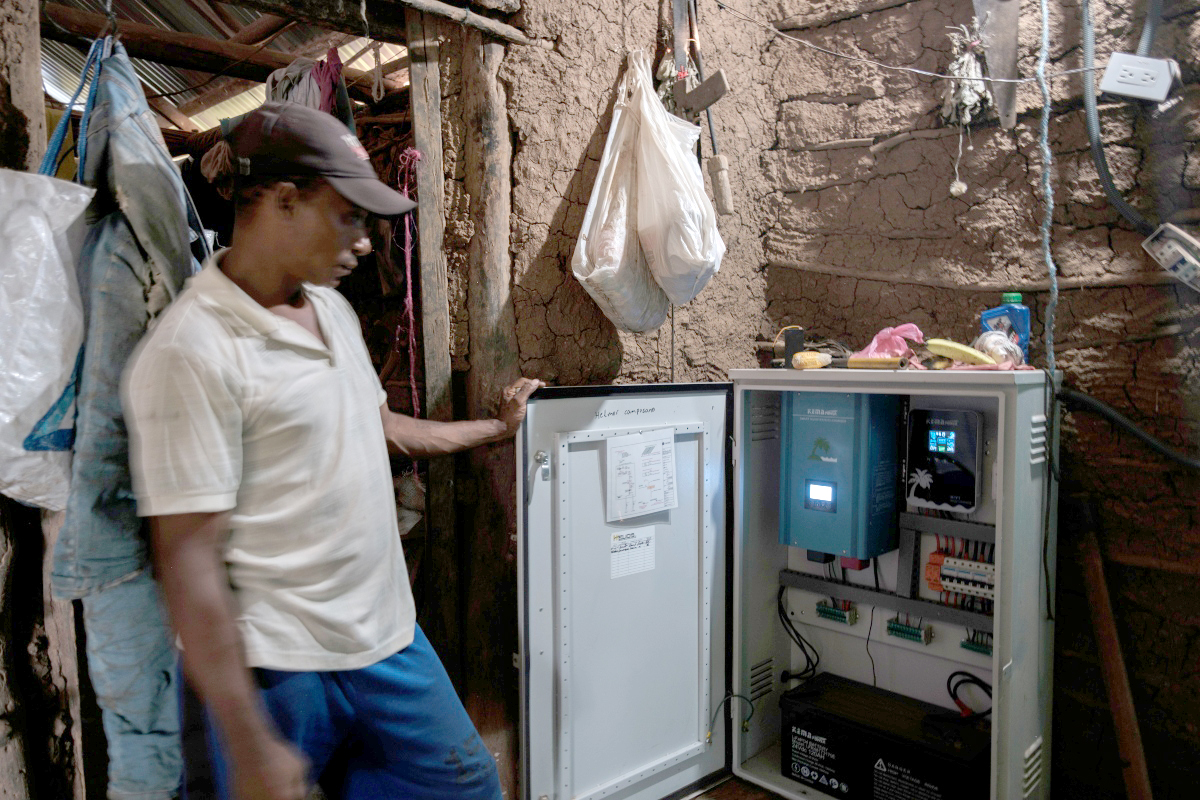 Paneles solares: una solución costosae insuficiente para La Guajira
