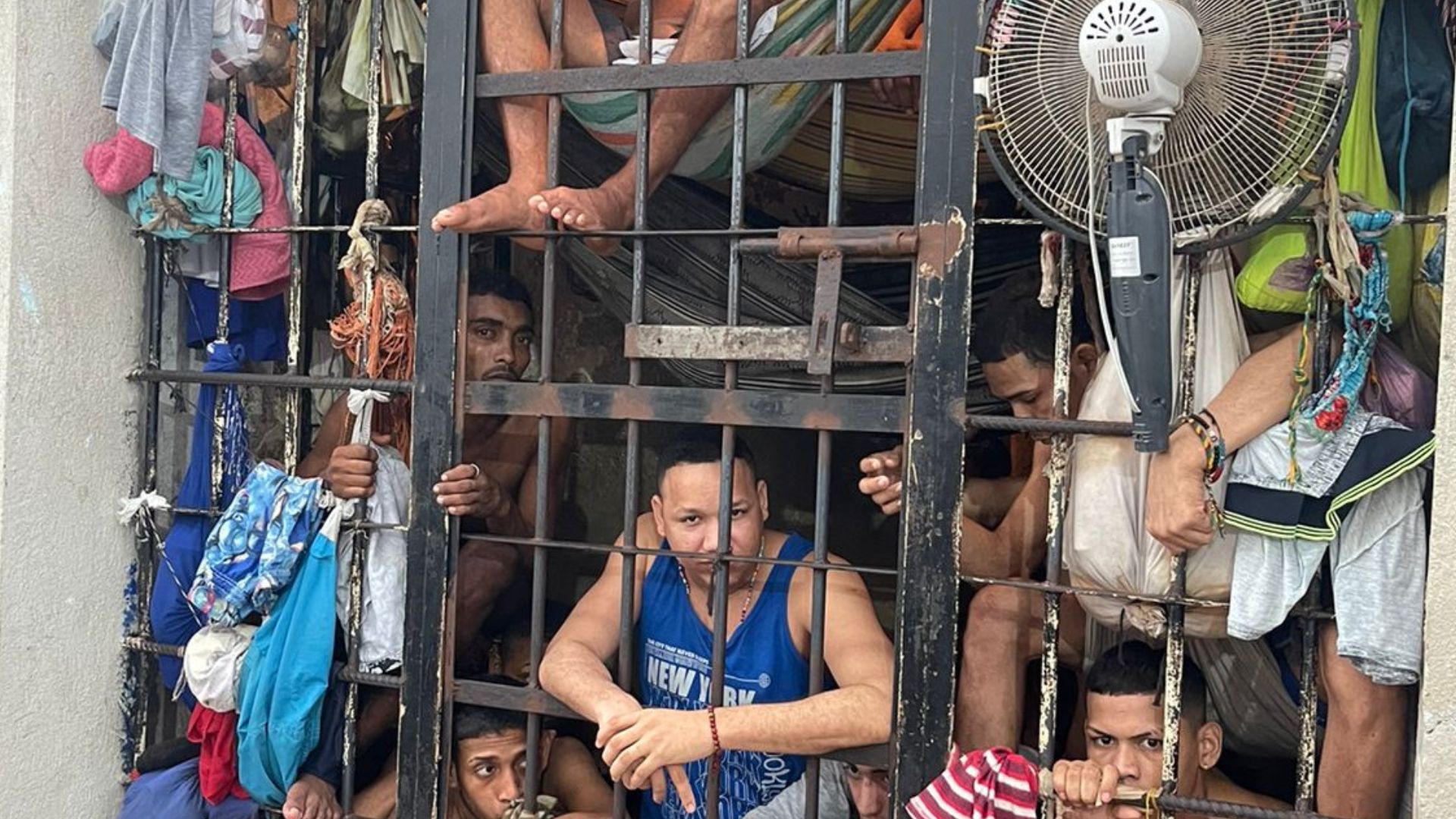 Dos reclusos de alta peligrosidad de la Estación de Policía de Riohacha reciben atención médica