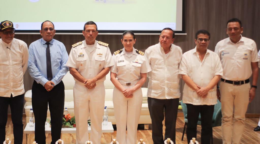Con desfile militar y concierto de la Armada Nacional se conmemora en Riohacha el bicentenario naval