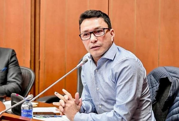 Fiscalía pidió detención domiciliaria para gobernador del Magdalena, Carlos Caicedo