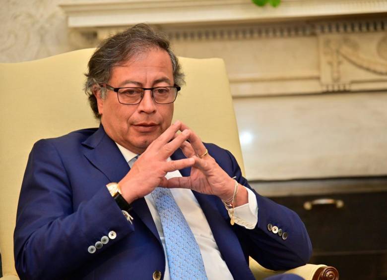 Desaprobación de Gustavo Petro como presidente pasó del 51% en febrero a  57 % en abril, según reciente encuesta  