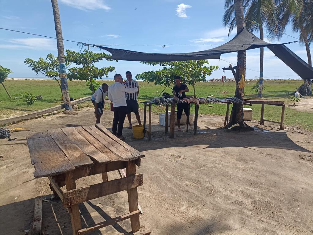 Distrito interviene los diferentes sectores de las playas de Riohacha por directrices de Dimar