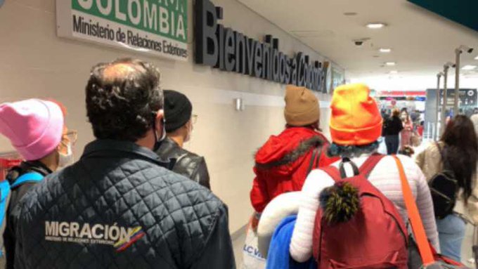 Migración Colombia rechaza expulsión masiva de connacionales de EE.UU: “Les están vulnerados sus derechos humanos”