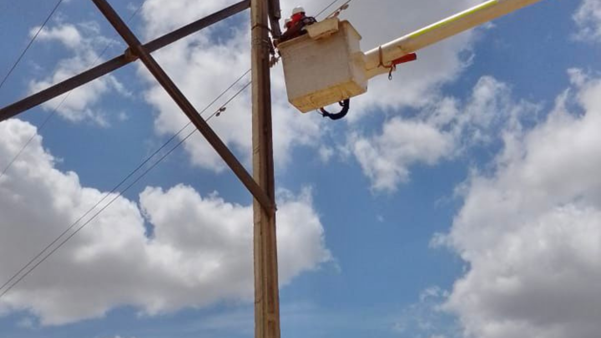 Air-e trabaja en falla que causó suspensión del servicio en línea que suministra energía a Uribia y Manaure