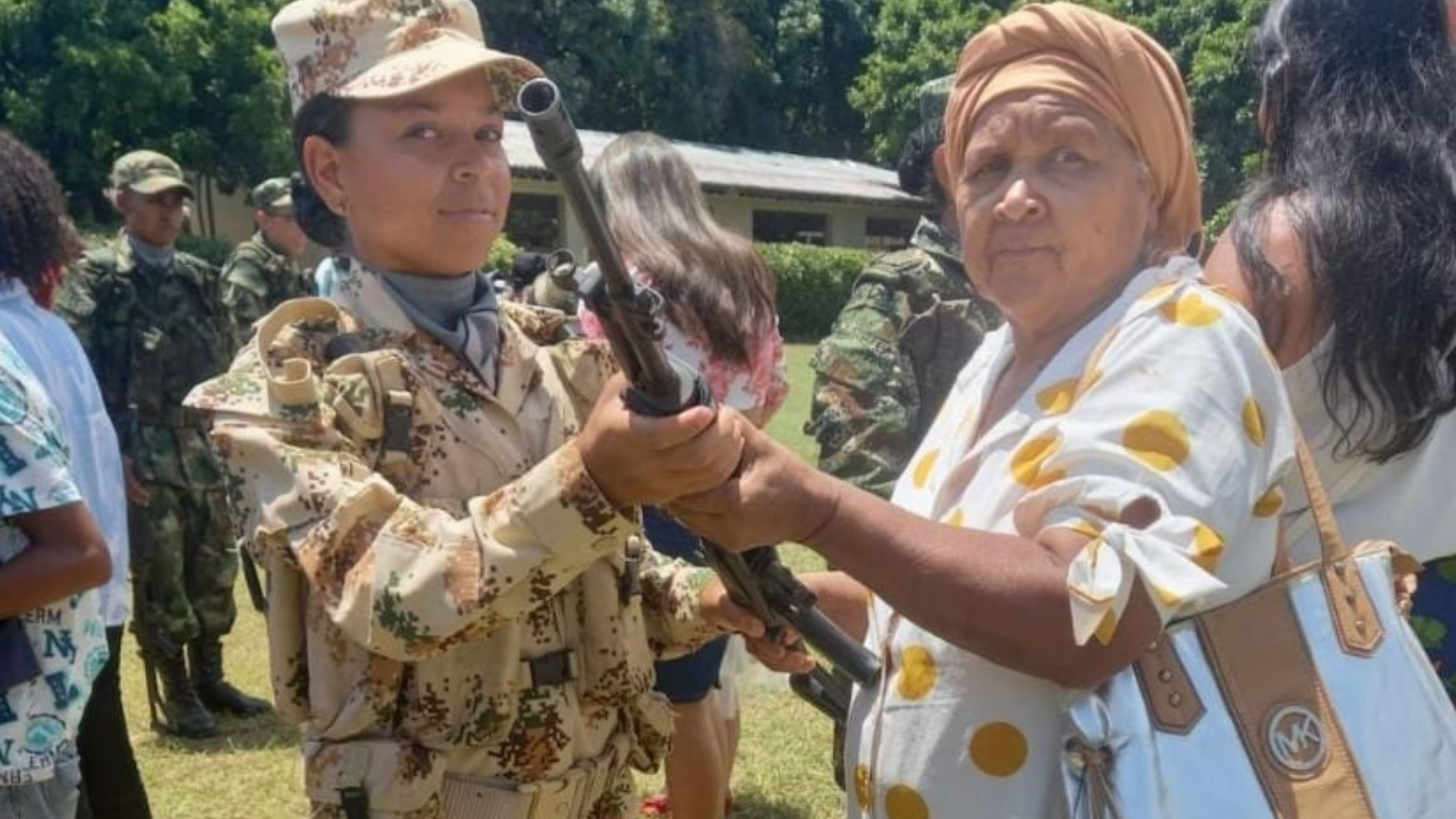 Joven oriunda de Fonseca integra el segundo contingente femenino de soldados del Ejército Nacional