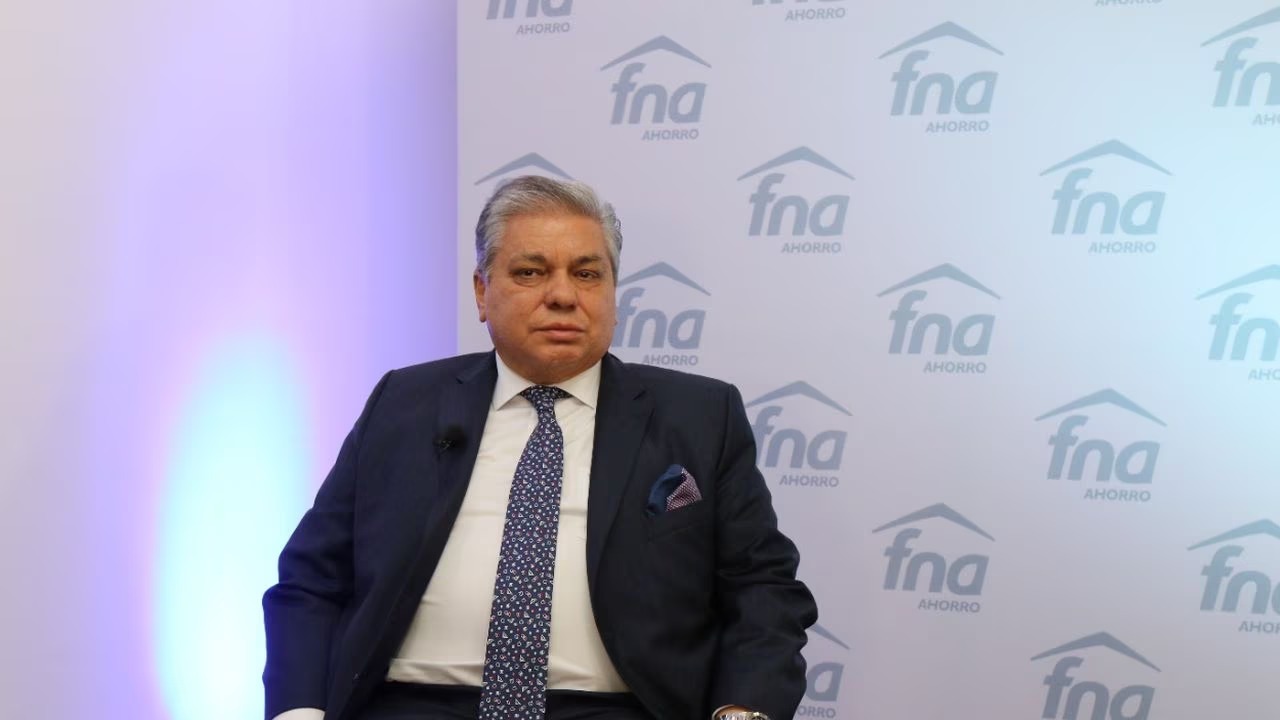 Presidente del Fondo Nacional de Ahorro guarda silencio ante la Corte en caso de presunta entrega de puestos