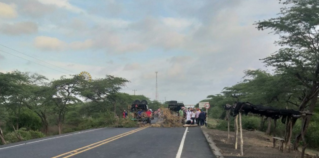 Levantan bloqueo que comunidades wayuú mantenían en el kilómetro 30 jurisdicción de Maicao
