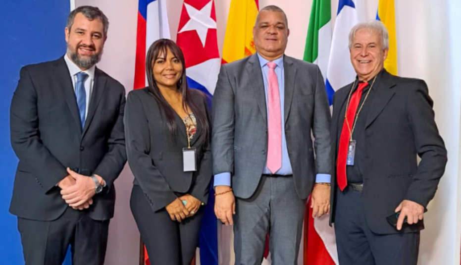 Expertos internacionales plantean estrategias para disminuir brechas educativas durante el CIETyC 2023