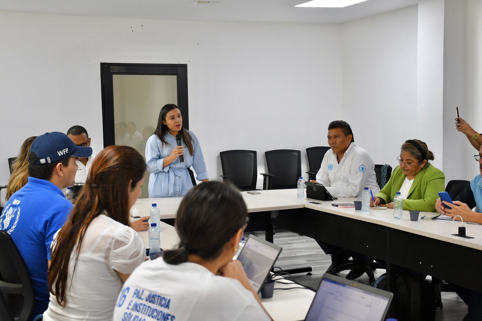 Delegación del Gobierno de El Salvador se reunió con la gobernadora de La Guajira