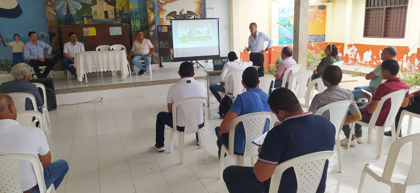 Socializan proyecto de construcción del parque y plaza principal de Los Pondores, zona rural de San Juan del Cesar
