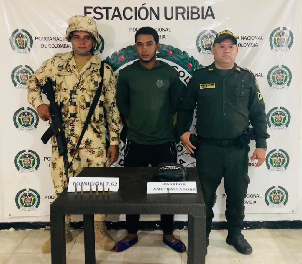 Con municiones y accesorios para fusil capturan a un hombre en Uribia