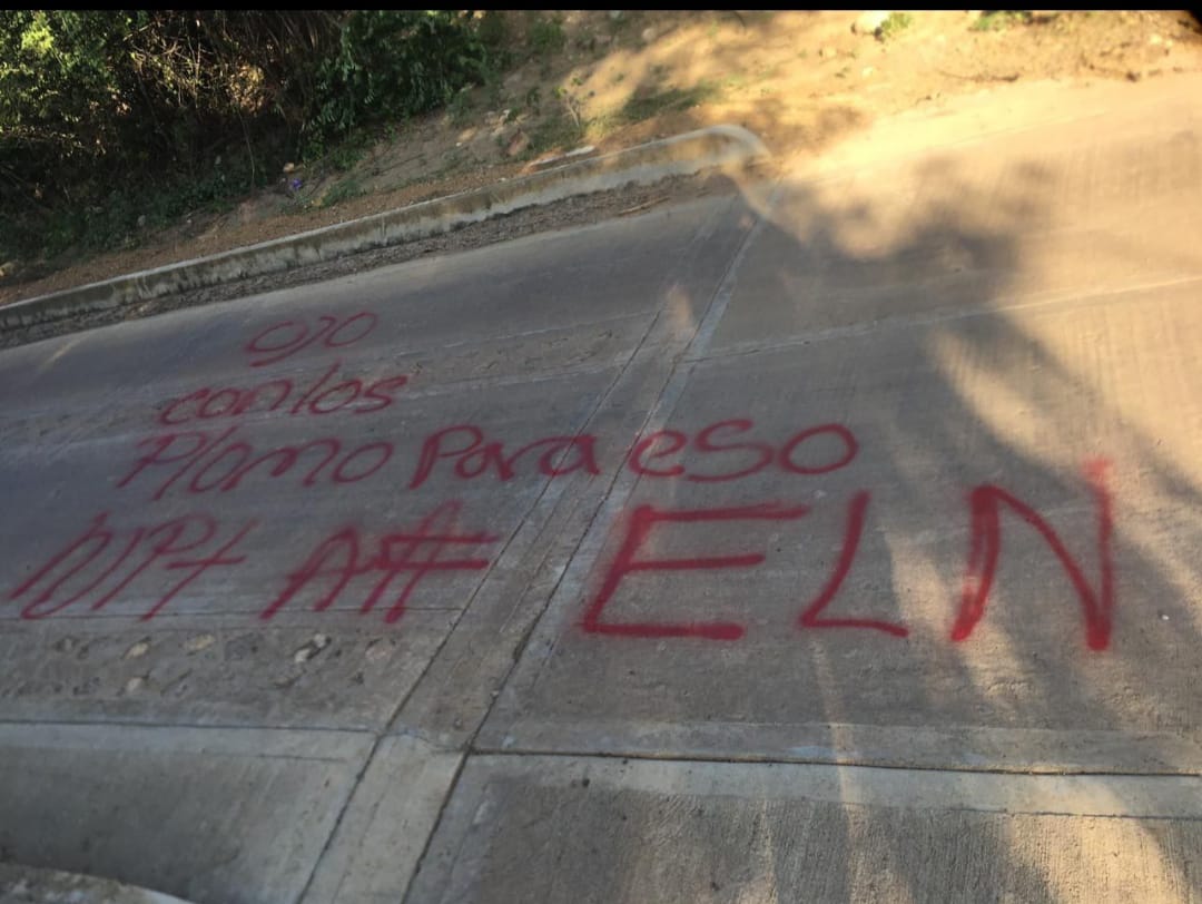 Letreros intimidatorios amanecieron en cercanía del resguardo indígena Zahino, en Barrancas