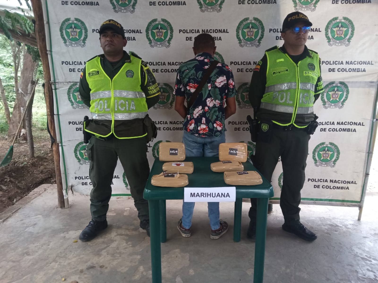 Con tres kilos de marihuana lo capturan en el corredor vial de Hatonuevo