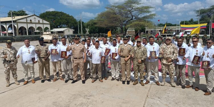 29 soldados profesionales fueron condecorados en La Guajira por el Ejército Nacional