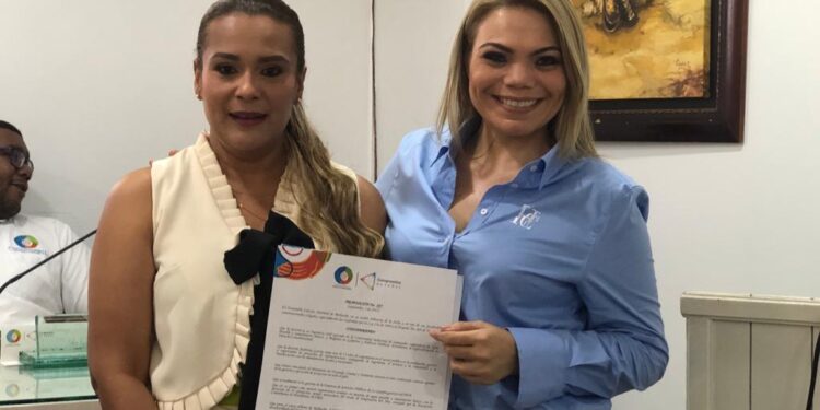Concejo de Riohacha entrega reconocimiento a Andreina García