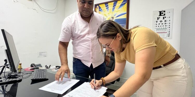 Joven abogada guajira es nombrada Registradora Especial de Riohacha