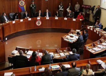 Asamblea Constituyente para equidad salaria