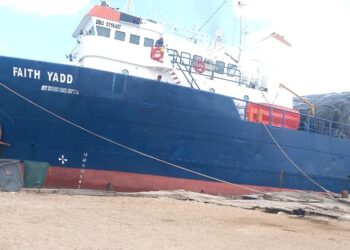 Capitanía de Puerto no habría permitido ingreso de nave que llegó   con artículos navideños para comercializar esta temporada en Maicao