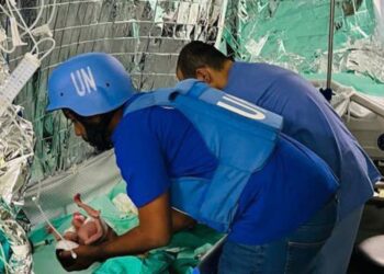 La OMS logra evacuar 31 bebés del Hospital de Al-Shifa en Gaza