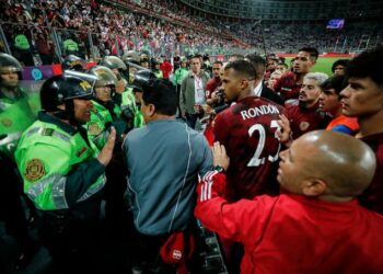Federación Venezolana de Fútbol denuncia actos xenofóbicos contra jugadores e hinchas en Perú