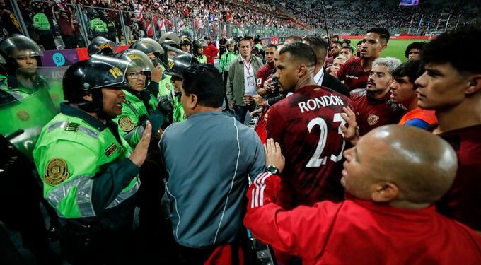 Federación Venezolana de Fútbol denuncia actos xenofóbicos contra jugadores e hinchas en Perú