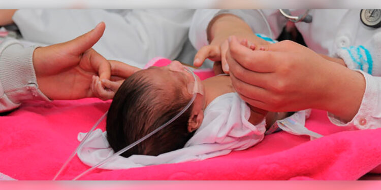 Siguen en descenso los nacimientos de niños y niñas en Colombia, reveló el Dane