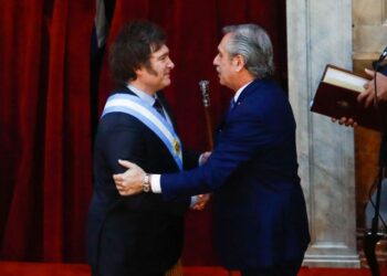 Javier Milei asumió hoy la presidencia de Argentina