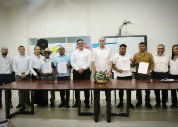 Corpoguajira y Cerrejón firman acuerdos de conservación con asociaciones comunitarias