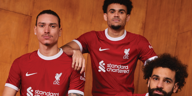 Luis Díaz es la imagen de la camiseta edición especial del Liverpool por una buena causa social