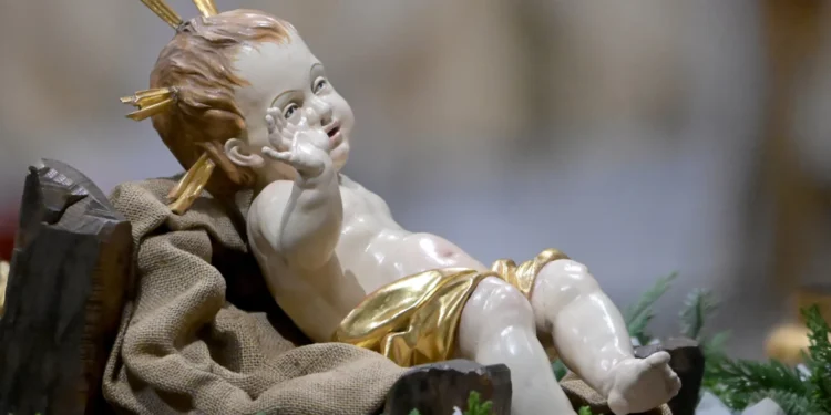 Jesús no es “el Dios del espectáculo” sino de la “ternura”, dice el Papa