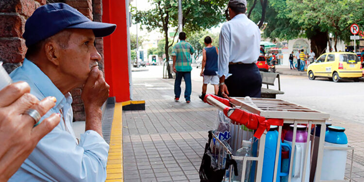 Desempleo continúa a la baja: en 9% cerró noviembre, el más bajo desde 2017, según el Dane