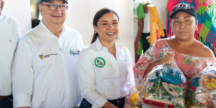 Más de 259.000 estudiantes de La Guajira en receso escolar contarán con el PAE durante sus vacaciones