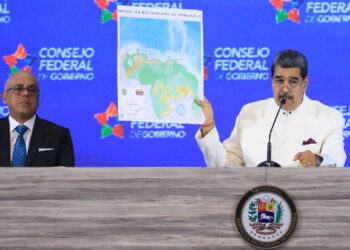 Nicolás Maduro presentó ley para la creación de la Guayana Esequiba