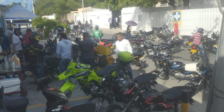 Cuerpo de joven extranjero fue retirado de la morgue de Riohacha tras descomponerse luego de 40 horas