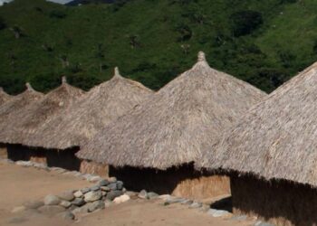 Niña wiwa de 4 años habría sido asesinada a golpes por su padrastro en una comunidad de la Sierra Nevada