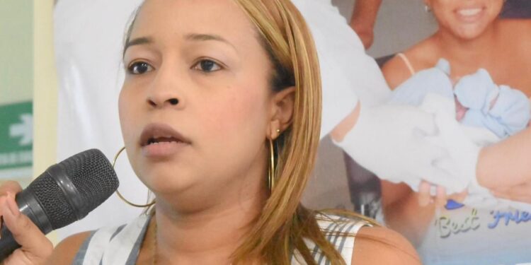 Junta directiva del Hospital de Fonseca reitera nombramiento de Kaira Amaya como gerente