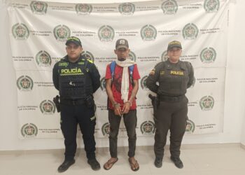 Capturado cuando iba ser linchado por la comunidad por robarse un gallo en Riohacha