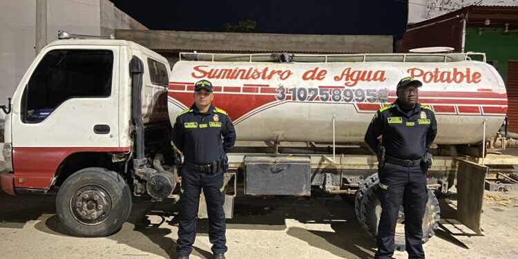 Recuperan un vehículo que distribuye agua potable en zona rural de Manaure