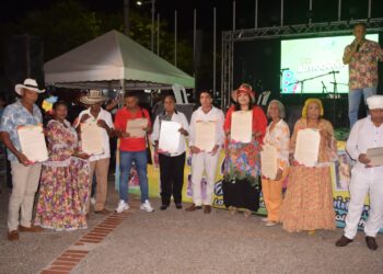 En Riohacha se celebró la noche de gala de la gran cumbiamba estacionaria pedagógica
