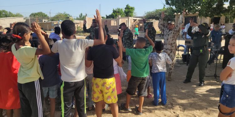Ejército y Policía Nacional desarrollaron actividades  para los niños de la comuna 10