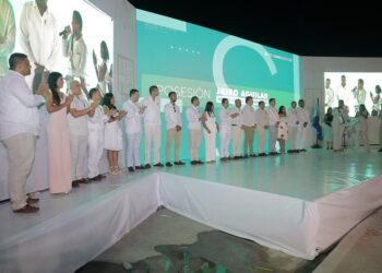 Alborozo efusivo en posesiones con esperanza en buen Gobierno