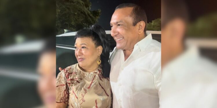 El susto que vivió ‘Beto’ Zabaleta en plena presentación en Riohacha: Seguidora se le desmayó cuando le cantaba ‘Mi media naranja’