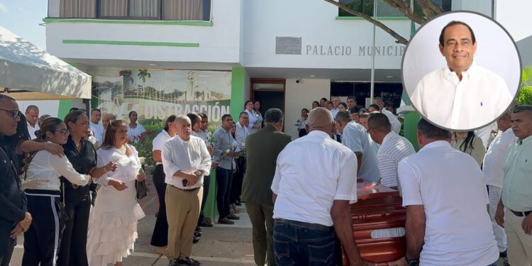En el municipio de Distracción le brindaron homenajes póstumos al exalcalde Yesid Peralta Suárez