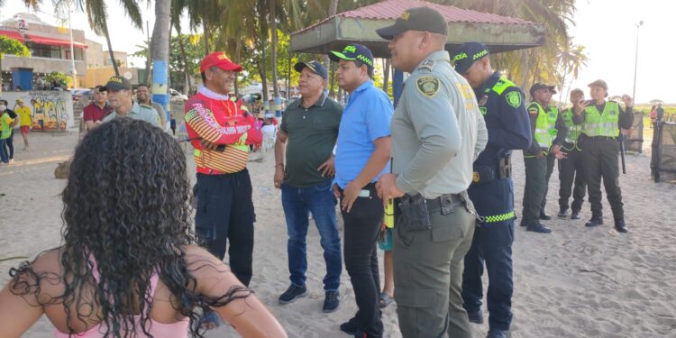Alcalde y secretario de Gobierno lideraron operativos de prevención en las playas de Riohacha