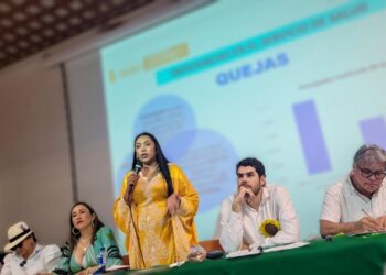 Senadora Martha Peralta lidera audiencias públicas de reforma a la salud en Santa Marta y Riohacha